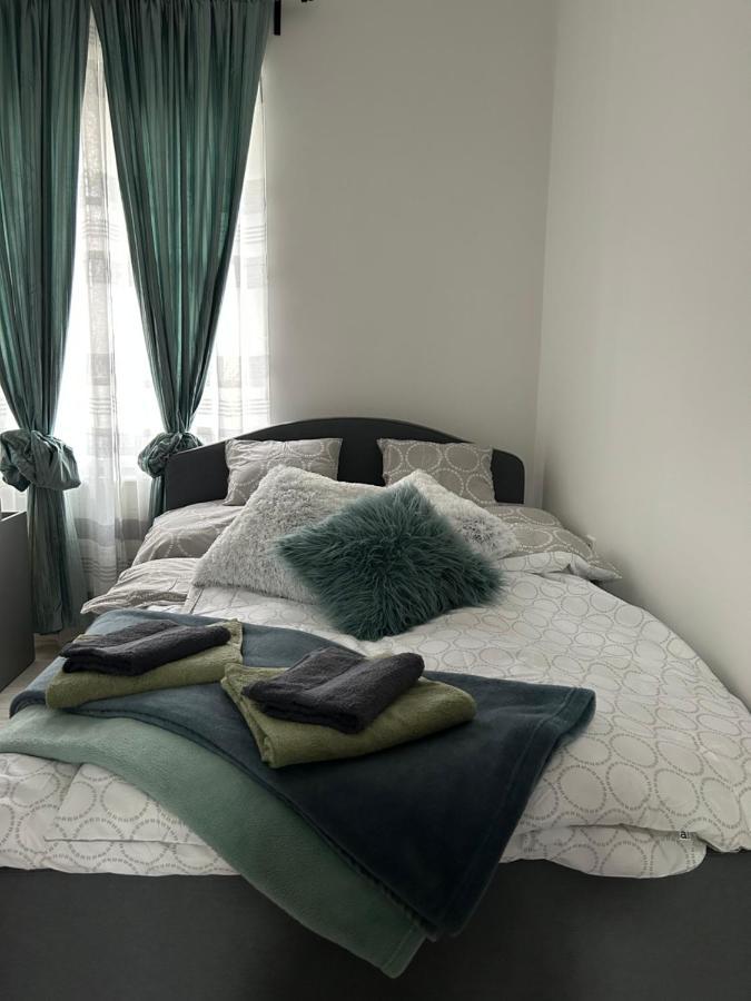Sophie'S Urban Nest Appartement Miskolc Buitenkant foto